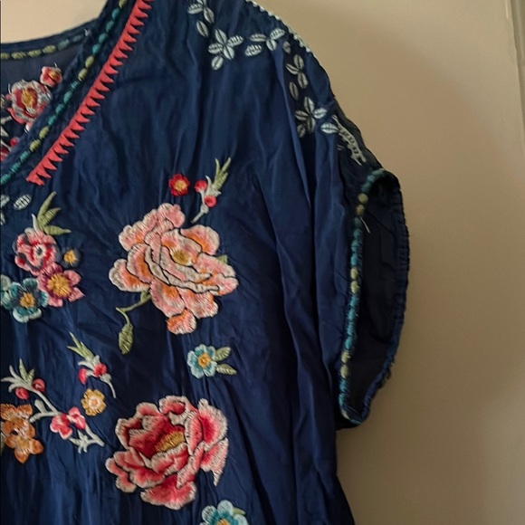 Johnny Was Navy Floral Embroidered Blouse - Picture 3 of 8